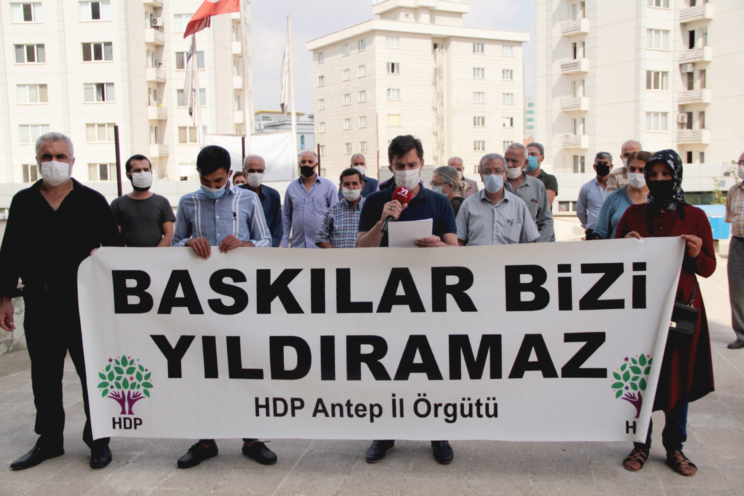 HDP Gaziantep: “Yenilginin Acısını Çıkarmaya Çalışıyorlar”