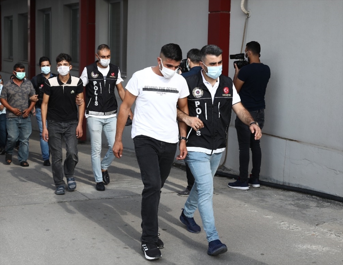 Adana; Uyuşturucu taciri 9 şüpheli tutuklandı