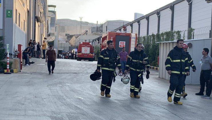 Pamuk fabrikasında yangın: 1 itfaiye eri öldü