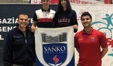 SANKO yüzücülerinden büyük başarı