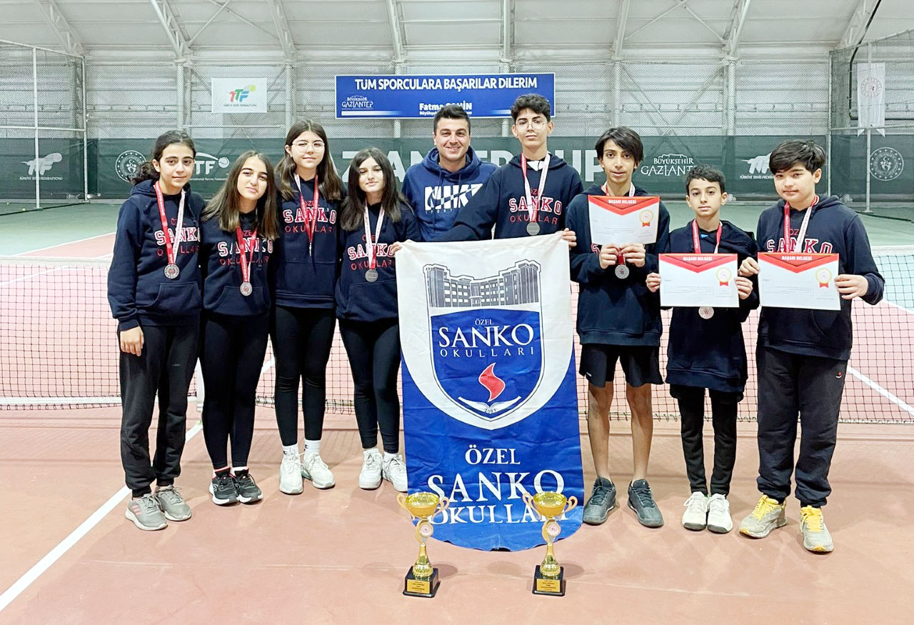 Sanko Okulları’nın tenis başarısı