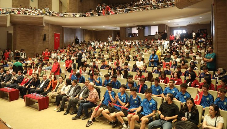 19 BRANŞTA TOPLAM 742 GENÇ SPORCU ÖDÜLLENDİRİLDİ