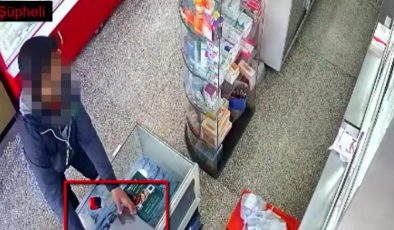Bilgisayar hırsızı güvenlik kamerasına yakalandı