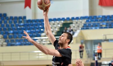 Cantekin yeniden Gaziantep Basketbol’da