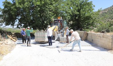 Cerityeniyapan’ da tüm yollar kilitli parke taşıyla döşenecek