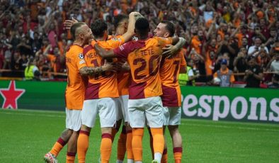 Galatasaray, Şampiyonlar Ligi’nde gruplara kaldı