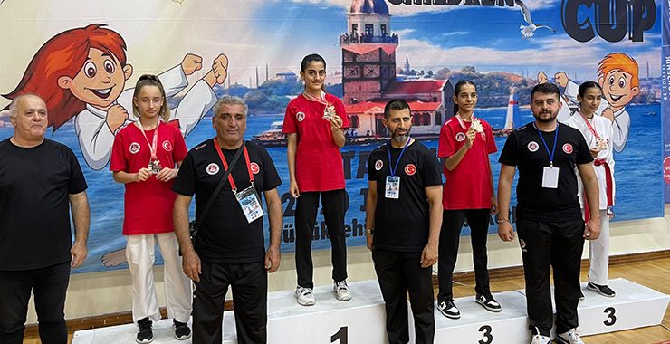 Şahinbey’in sporcuları dereceyle döndü