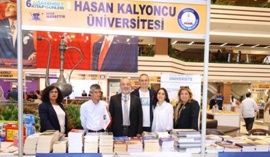 HKÜ, Kitap Günleri’nde stant açtı