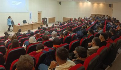 GAÜN Nizip Meslek Yüksekokulu Dijitalleşme ve Yapay Zeka konferansı