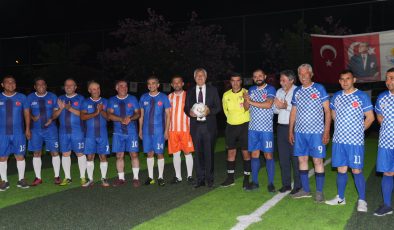Adana’da düzenlenen 2. Muhtarlar Futbol Turnuvası başladı