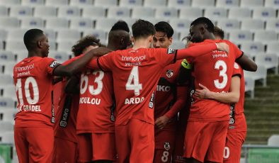 Gaziantep FK, İstanbul deplasmanından üç puanla dönüyor