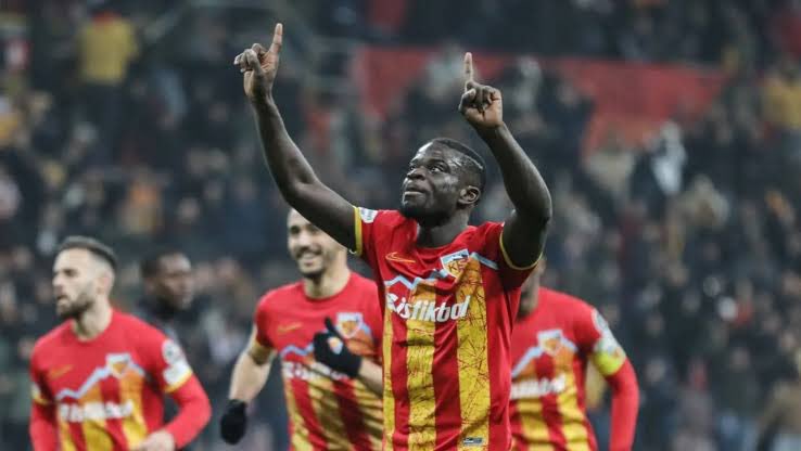 Kayserispor’da Oliver Kemen sözleşmesini tek taraflı feshetti