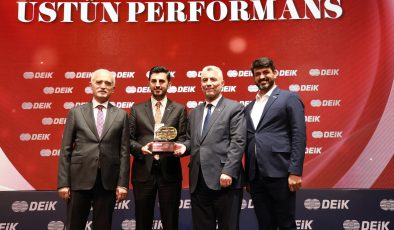 Acar’a Üstün Performans Ödülü