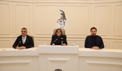 Büyükşehir meclisi Fatma Şahin başkanlığında toplandı
