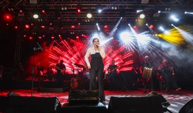 Büyükşehir’den kadınlar gününe özel Funda Arar konseri