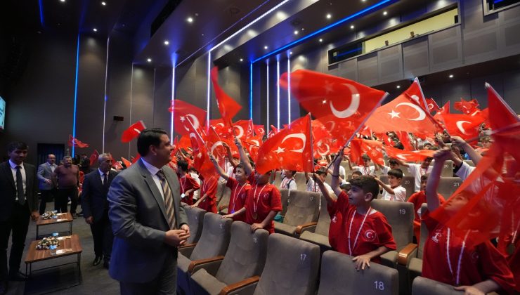 Başkan Yılmaz, başarılı öğrencileri ödüllendirdi