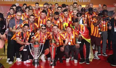 Galatasaray 24’üncü Şampiyonluk ve Süper Kupa ile çifte zaferini kutladı