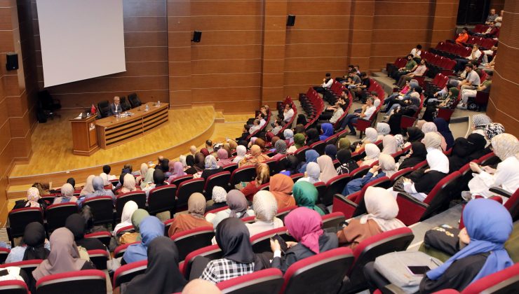 Prof. Dr. Recep Aslan’dan Hz. Peygamber’in Örnekliği Konferansı