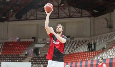 Gaziantep Basketbol, Dusan Cantekin ile anlaşmaya vardı