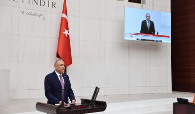 Chp’li Melih Meriç: “Eczacı ödeme alamıyor, yüksek faizli kredi altında eziliyor”