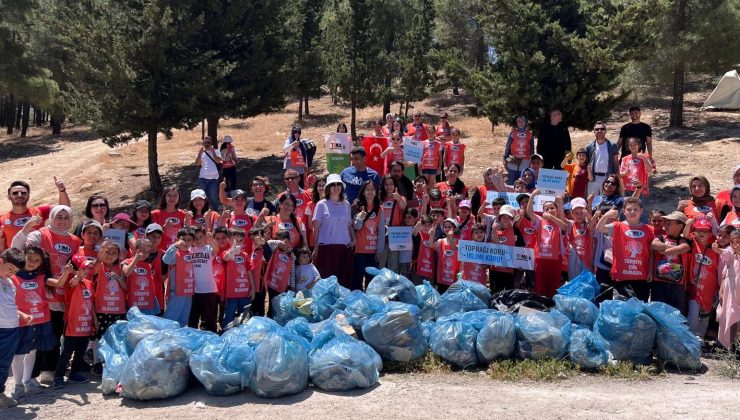 TEMA Gönüllüleri, Erikçe Ormanını Temizledi