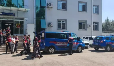 Gaziantep’te göçmen kaçakçılığı operasyonu: 2 tutuklama