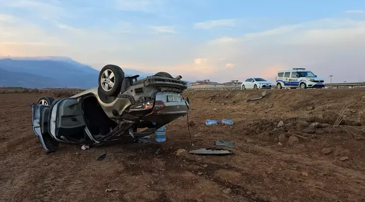 Gaziantep’te kaza! Takla atıp şarampole devrildi