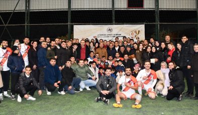 8. Altunkaya Futbol Turnuvası’nın şampiyonu Confy oldu