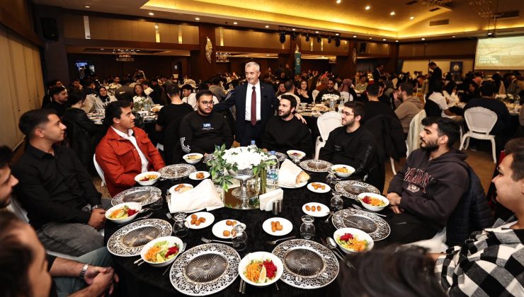 BAŞKAN TAHMAZOĞLU, ŞAHİNBEYLİ ÖĞRENCİLERLE ELAZIĞ’DA BULUŞTU